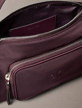 Carica l'immagine nel visualizzatore di Gallery, CALVIN KLEIN nylon bag bordo