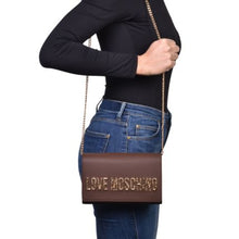 Carica l&#39;immagine nel visualizzatore di Gallery, LOVE MOSCHINO Borsa a tracolla con logo lettering marrone

