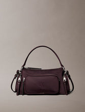 Carica l&#39;immagine nel visualizzatore di Gallery, CALVIN KLEIN nylon bag bordo
