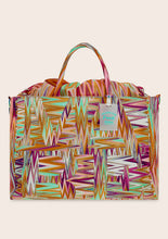 Carica l&#39;immagine nel visualizzatore di Gallery, F**K borsa mare canvas fantasia
