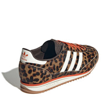 Carica l&#39;immagine nel visualizzatore di Gallery, ADIDAS sl72 og leopard
